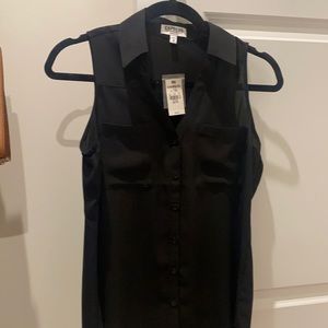 Express portfolio button down. NWT XS